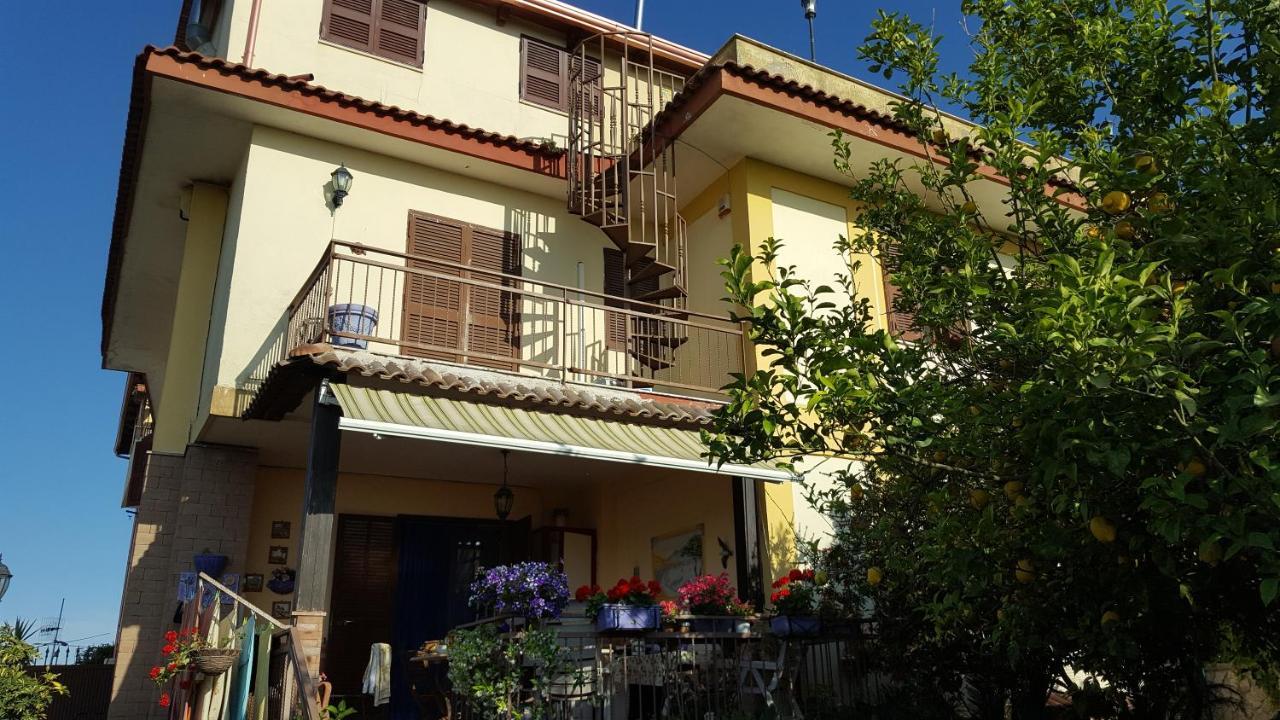 Villa Spina Napels Buitenkant foto